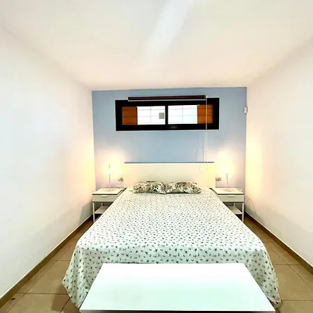 Los Cristianos Valdes Center A Con Wifi, Cerca Playa En Tenerife Sur דירה *